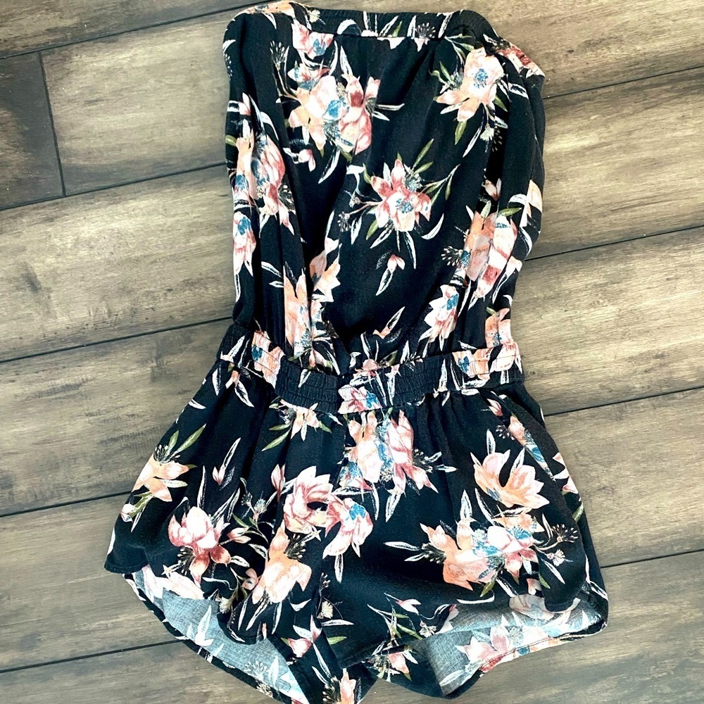 Aritzia Floral Romper Summer Beach Cover-up Azure Skies
